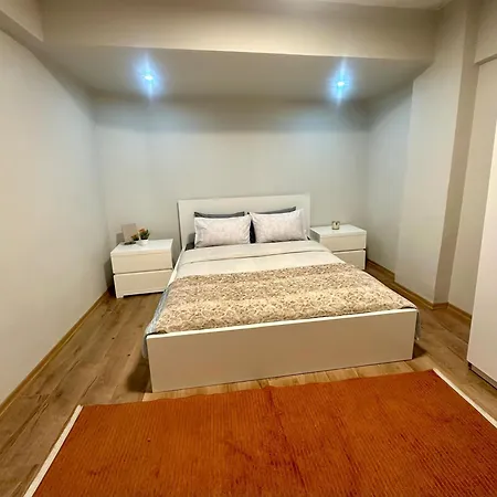 Heart Of The - Zey Apartment *