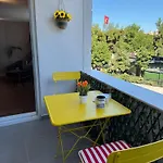 Apartment Heart Of The - Zey