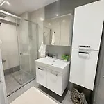 Heart Of The - Zey Guzelce (Marmara)