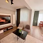 Heart Of The - Zey Guzelce (Marmara)