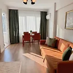 Heart Of The - Zey Apartment *